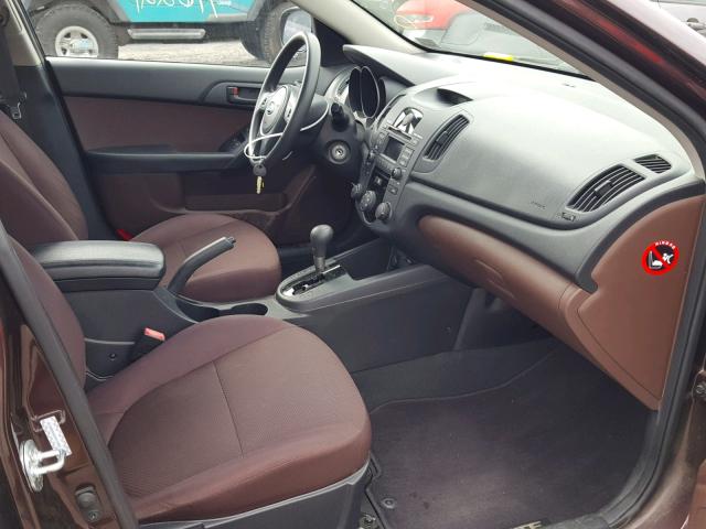 KNAFU4A26A5046732 - 2010 KIA FORTE EX BROWN photo 5