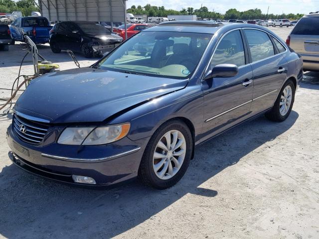 KMHFC46FX6A125851 - 2006 HYUNDAI AZERA SE BLUE photo 2