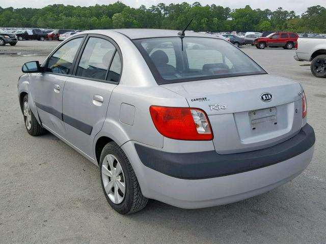 KNADE123066141279 - 2006 KIA RIO SILVER photo 3