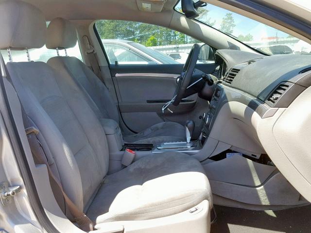 1G8ZS57N07F140583 - 2007 SATURN AURA XE SILVER photo 5