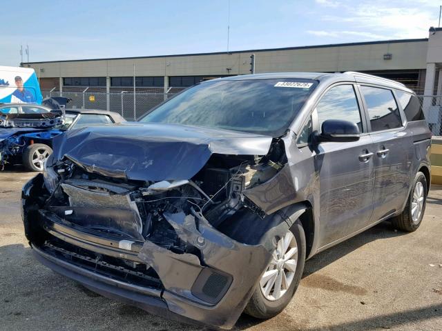 KNDMB5C10G6112303 - 2016 KIA SEDONA LX GRAY photo 2