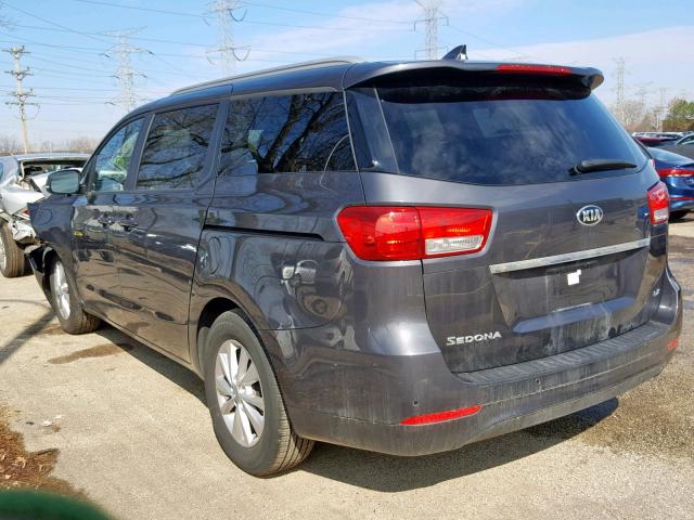 KNDMB5C10G6112303 - 2016 KIA SEDONA LX GRAY photo 3