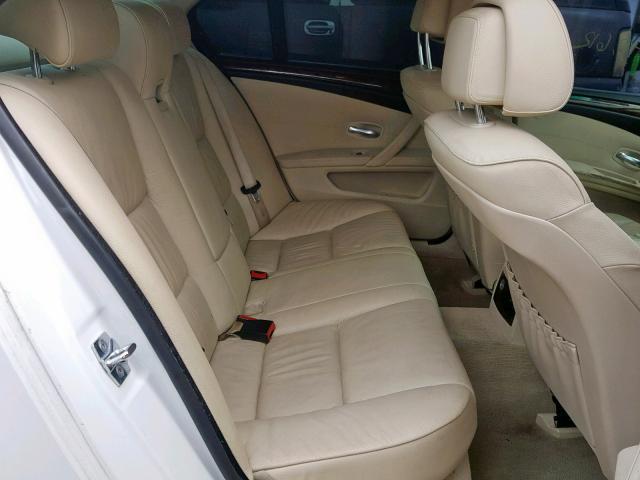 WBANV13588CZ54717 - 2008 BMW 528 XI WHITE photo 6