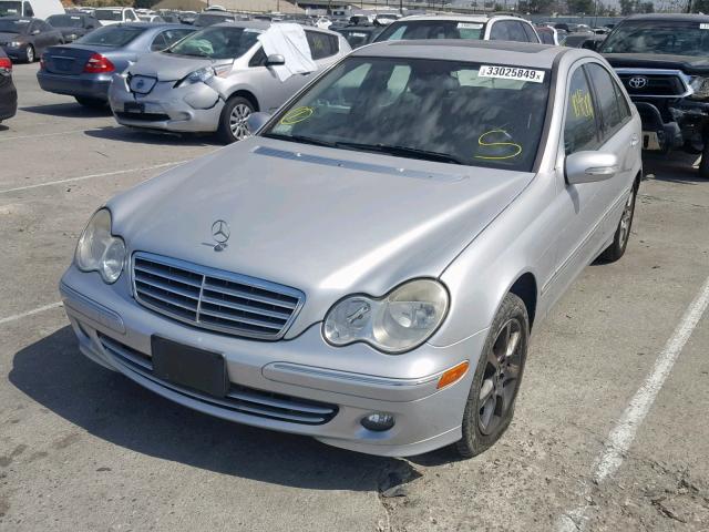 WDBRF54H87F886111 - 2007 MERCEDES-BENZ C 280 SILVER photo 2