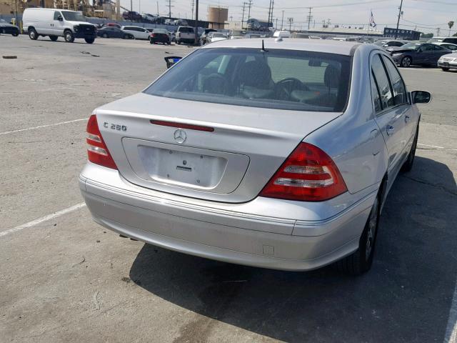 WDBRF54H87F886111 - 2007 MERCEDES-BENZ C 280 SILVER photo 4