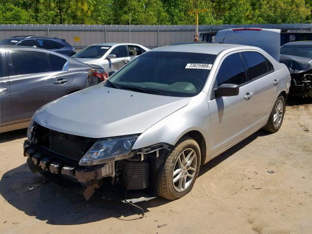 3FAHP0GA2BR239801 - 2011 FORD FUSION S SILVER photo 2