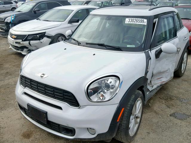 WMWZC5C51DWP32981 - 2013 MINI COOPER S C WHITE photo 2