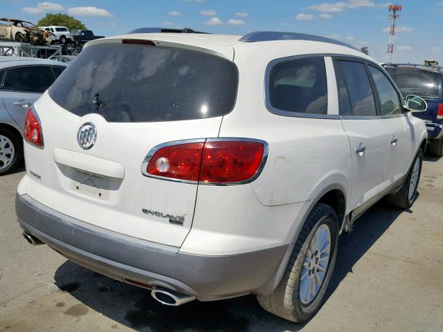 5GAER237X8J301236 - 2008 BUICK ENCLAVE CX WHITE photo 4