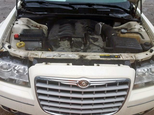 2C3KA53G56H248247 - 2006 CHRYSLER 300 TOURIN WHITE photo 7