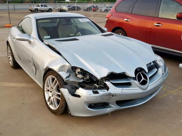 WDBWK54FX7F153975 - 2007 MERCEDES-BENZ SLK 280 SILVER photo 1