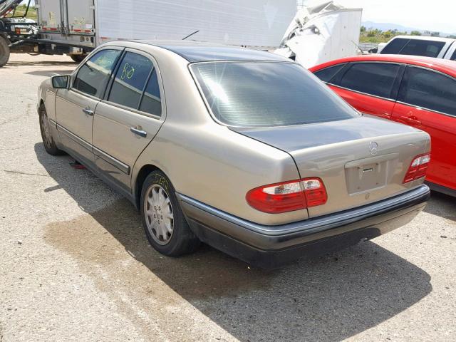 WDBJF65F8WA618400 - 1998 MERCEDES-BENZ E 320 GOLD photo 3