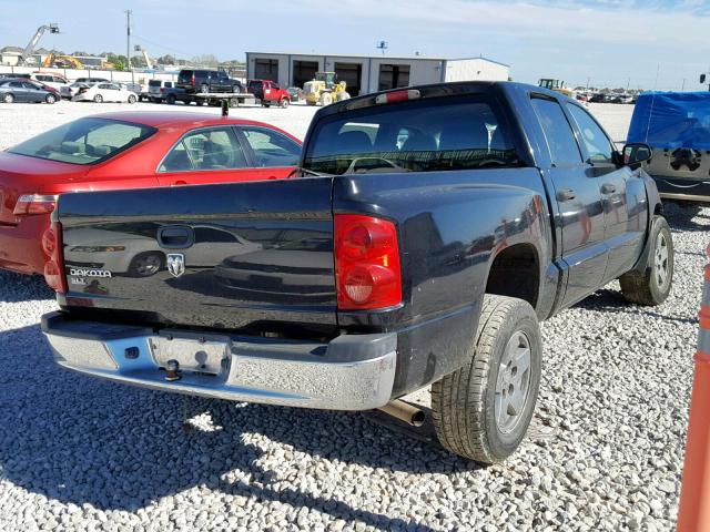 1D7HE48K25S273315 - 2005 DODGE DAKOTA QUA BLACK photo 4