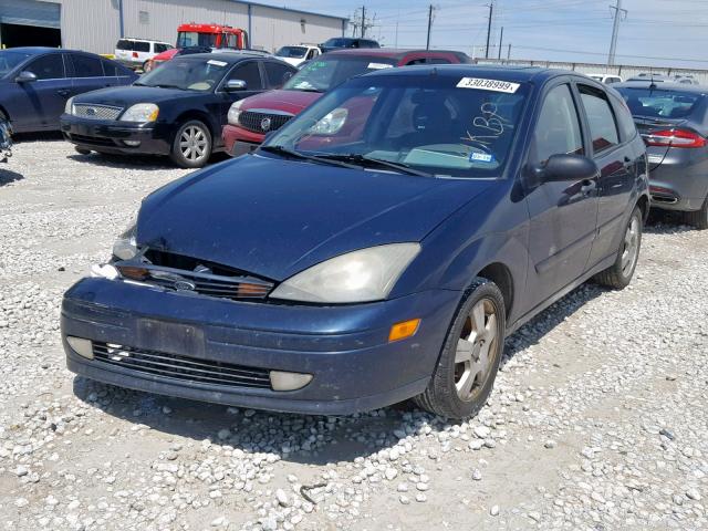 3FAFP37Z23R143747 - 2003 FORD FOCUS ZX5 BLUE photo 2