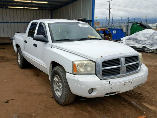 1D7HW48N85S262259 - 2005 DODGE DAKOTA QUA WHITE photo 1