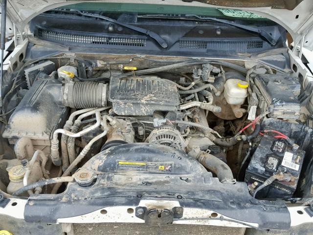 1D7HW48N85S262259 - 2005 DODGE DAKOTA QUA WHITE photo 7