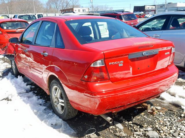 1FAFP34N06W194134 - 2006 FORD FOCUS ZX4 RED photo 3