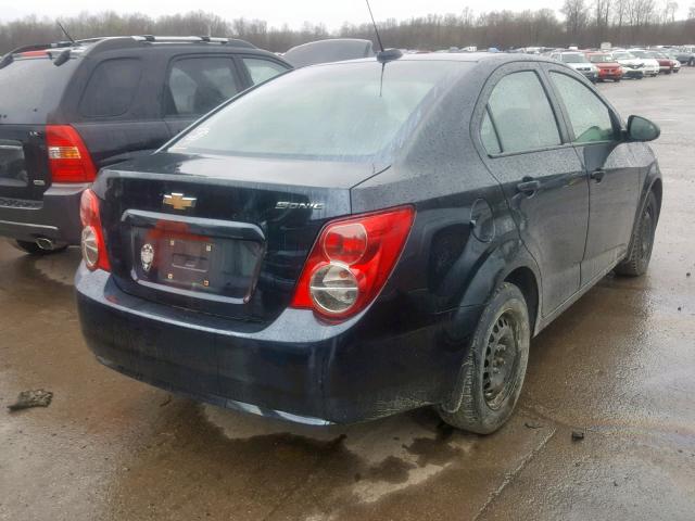 1G1JA5SG9F4138915 - 2015 CHEVROLET SONIC LS BLACK photo 4
