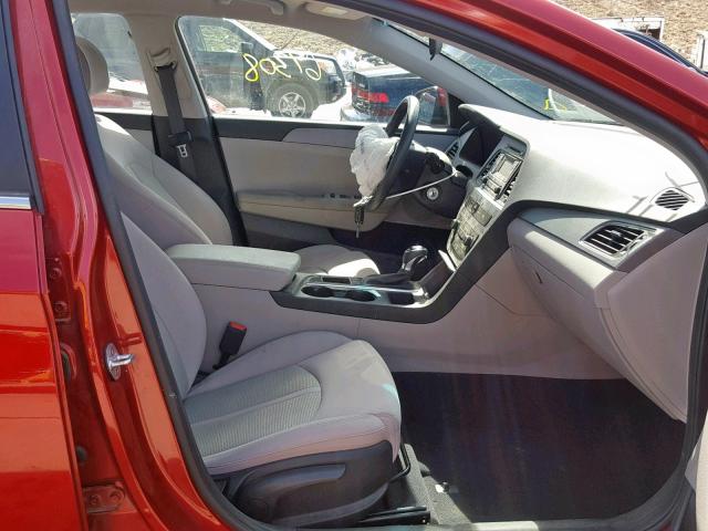 5NPE24AF4HH494243 - 2017 HYUNDAI SONATA SE RED photo 5