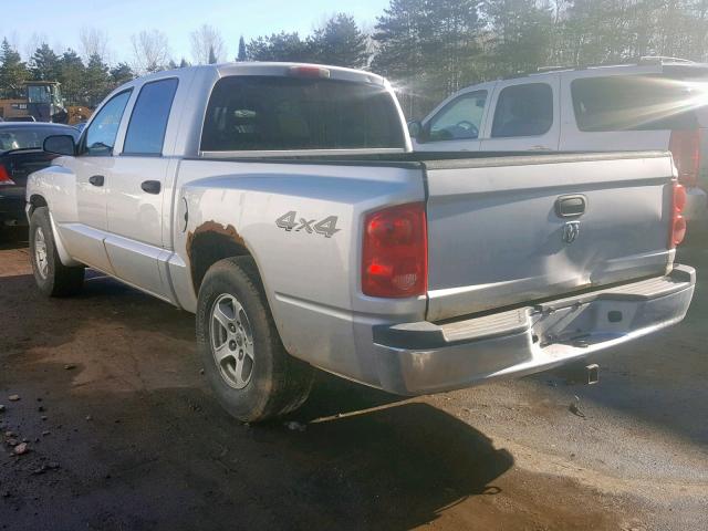 1D7HW48K06S536402 - 2006 DODGE DAKOTA QUA SILVER photo 3