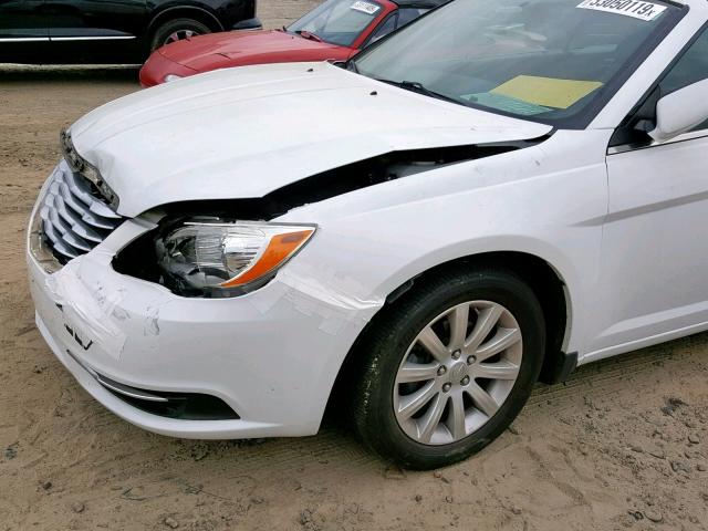 1C3BC2EB8BN547906 - 2011 CHRYSLER 200 TOURIN WHITE photo 9