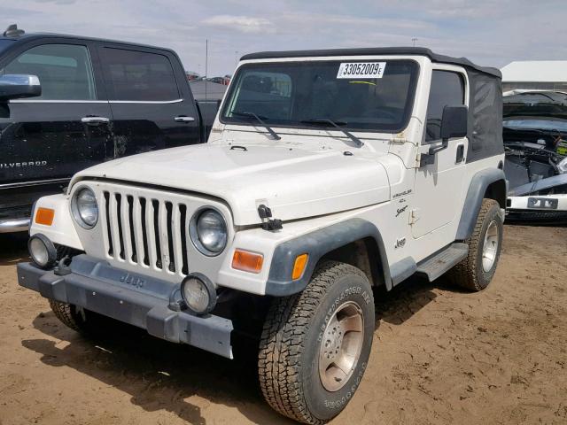 1J4FA49S6YP783292 - 2000 JEEP WRANGLER / WHITE photo 2