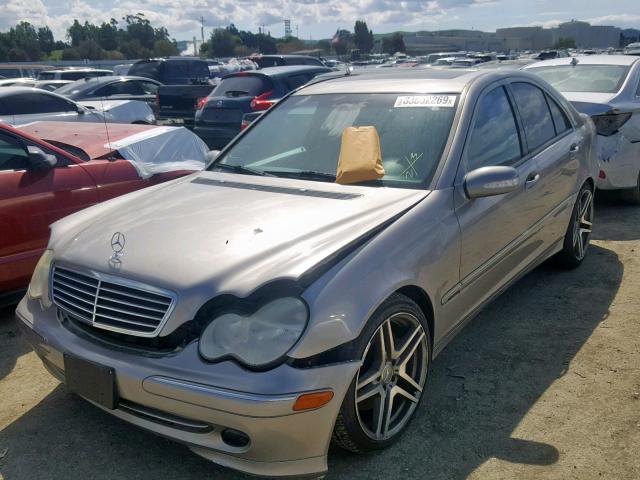 WDBRF40J44F503909 - 2004 MERCEDES-BENZ C 230K SPO GOLD photo 2