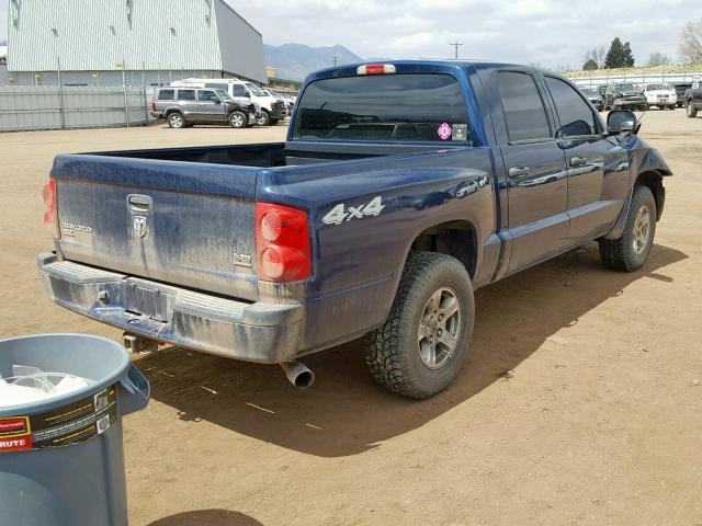 1D7HW48N76S534429 - 2006 DODGE DAKOTA QUA BLUE photo 4