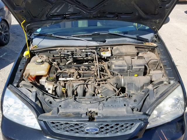 1FAHP34NX6W214530 - 2006 FORD FOCUS ZX4 BLACK photo 7