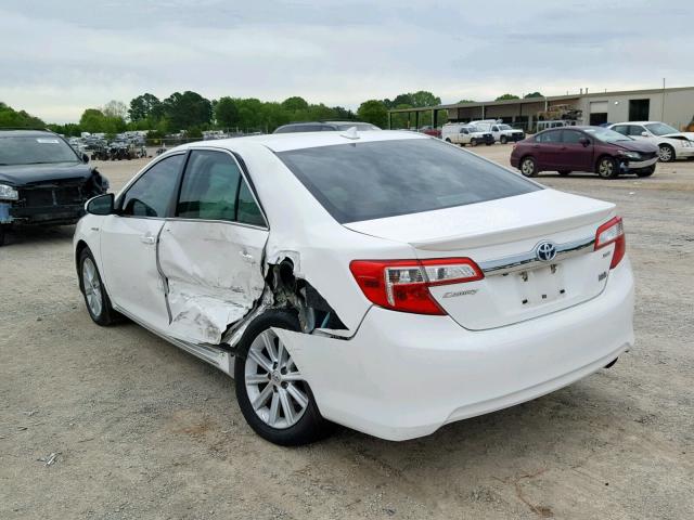 4T1BD1FK9DU076435 - 2013 TOYOTA CAMRY HYBR WHITE photo 3