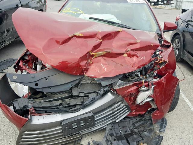 4T1BD1FK6HU214874 - 2017 TOYOTA CAMRY HYBR RED photo 7