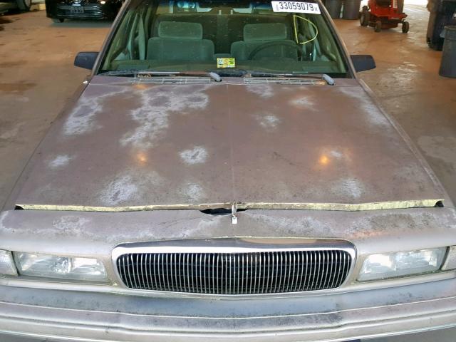 1G4AG55M5T6447817 - 1996 BUICK CENTURY SP SILVER photo 9