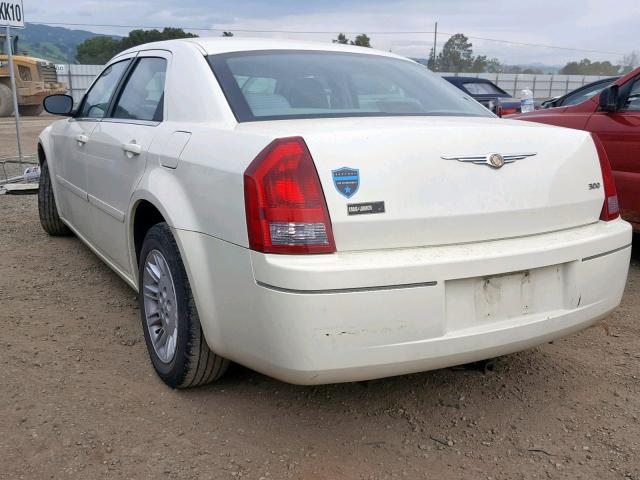 2C3JA43R55H643874 - 2005 CHRYSLER 300 CREAM photo 3