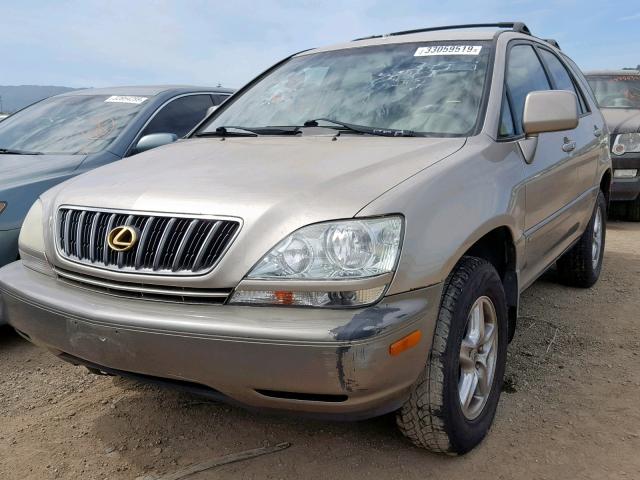 JTJGF10U710092230 - 2001 LEXUS RX 300 GOLD photo 2