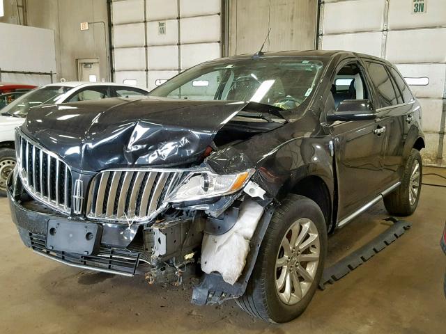 2LMDJ8JK0DBL33848 - 2013 LINCOLN MKX BLACK photo 2