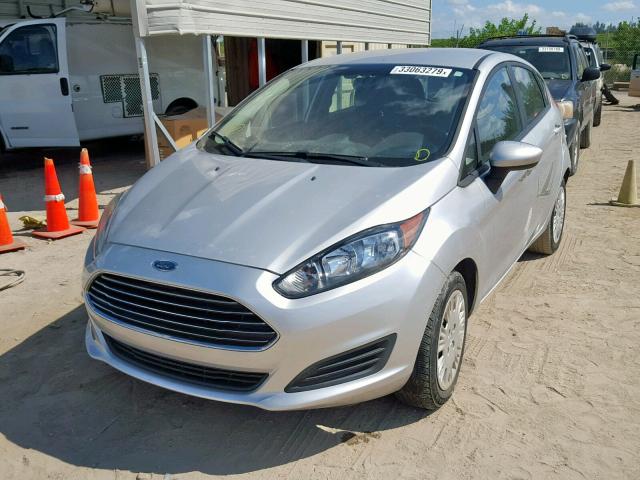 3FADP4TJXGM169707 - 2016 FORD FIESTA S SILVER photo 2