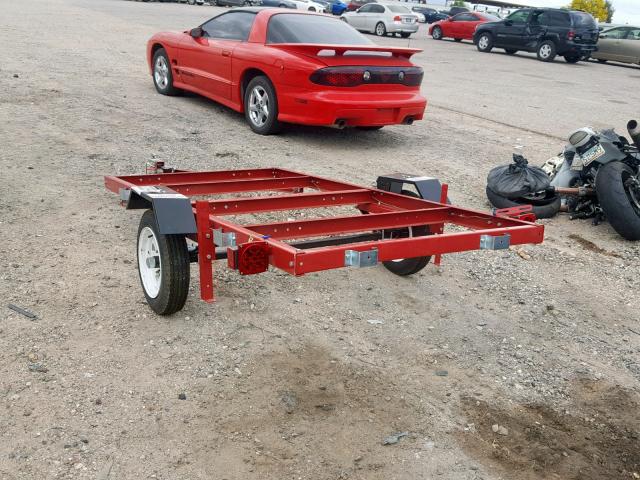 L4WC1H817JA194512 - 2018 UTILITY TRAILER RED photo 3