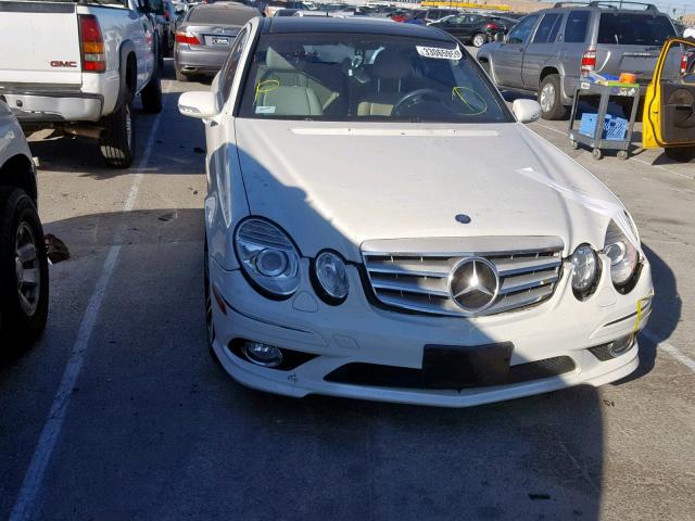 WDBUF56X38B196130 - 2008 MERCEDES-BENZ E 350 WHITE photo 1