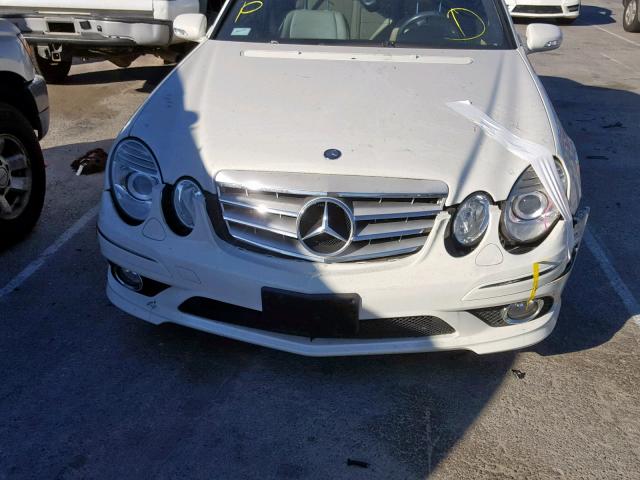 WDBUF56X38B196130 - 2008 MERCEDES-BENZ E 350 WHITE photo 9