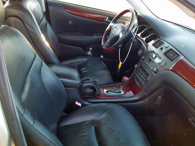 JTHBF30G630090747 - 2003 LEXUS ES 300 SILVER photo 5