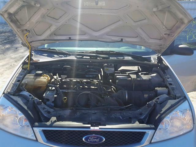 1FAHP34N57W257982 - 2007 FORD FOCUS ZX4 SILVER photo 7