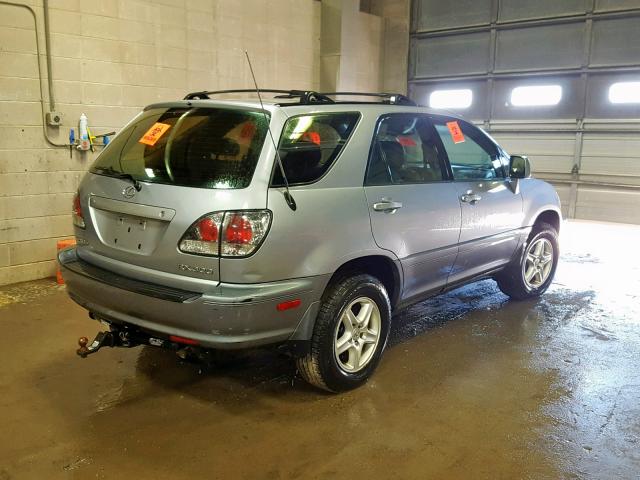 JTJHF10U320250603 - 2002 LEXUS RX 300 SILVER photo 4