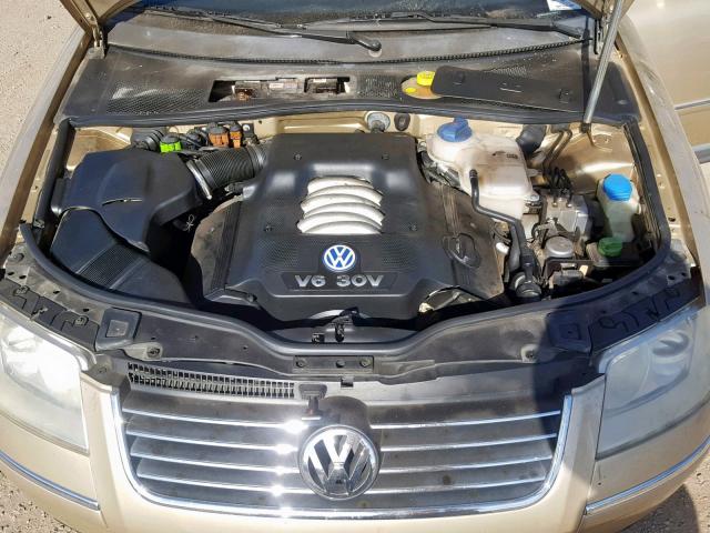 WVWRH63B91P278873 - 2001 VOLKSWAGEN PASSAT GLX GOLD photo 7