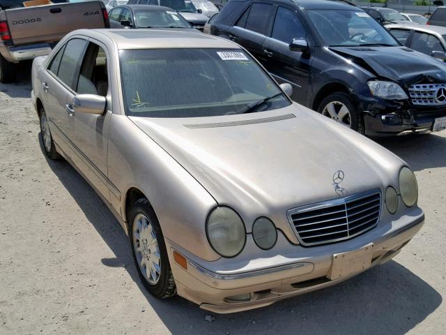 WDBJF65J3YB041115 - 2000 MERCEDES-BENZ E 320 GOLD photo 1