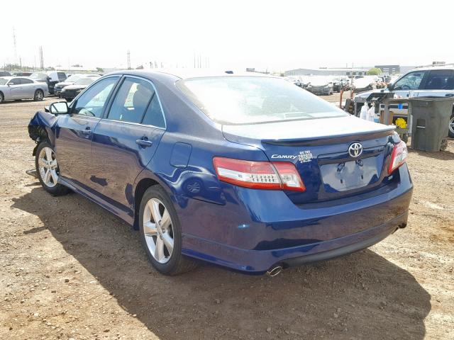 4T1BF3EK9BU626141 - 2011 TOYOTA CAMRY BASE BLUE photo 3