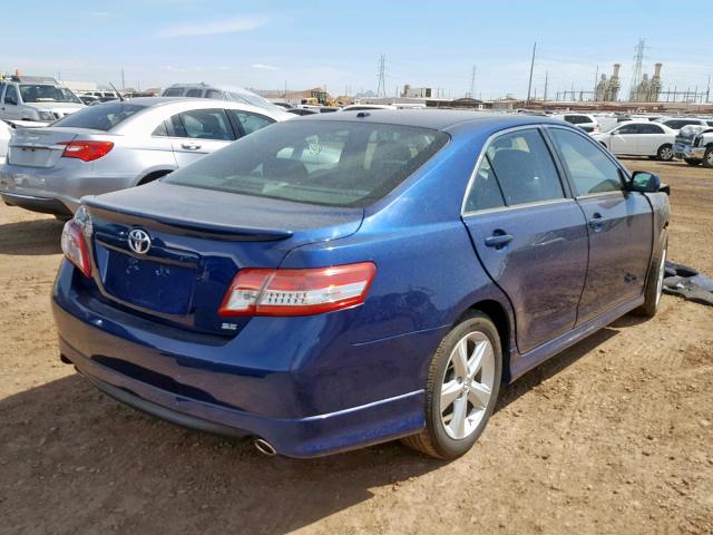 4T1BF3EK9BU626141 - 2011 TOYOTA CAMRY BASE BLUE photo 4