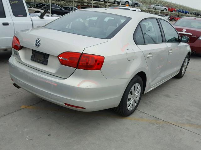 3VW2K7AJ8BM364800 - 2011 VOLKSWAGEN JETTA BASE Արծաթագույն լուսանկար 4