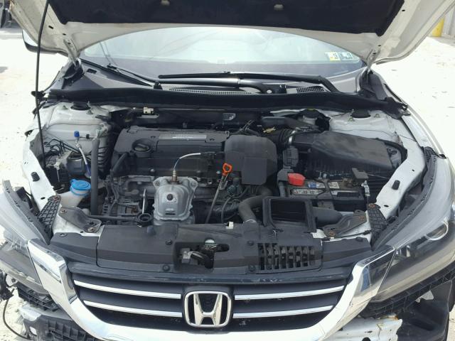 1HGCR2F37DA106818 - 2013 HONDA ACCORD LX WHITE photo 7