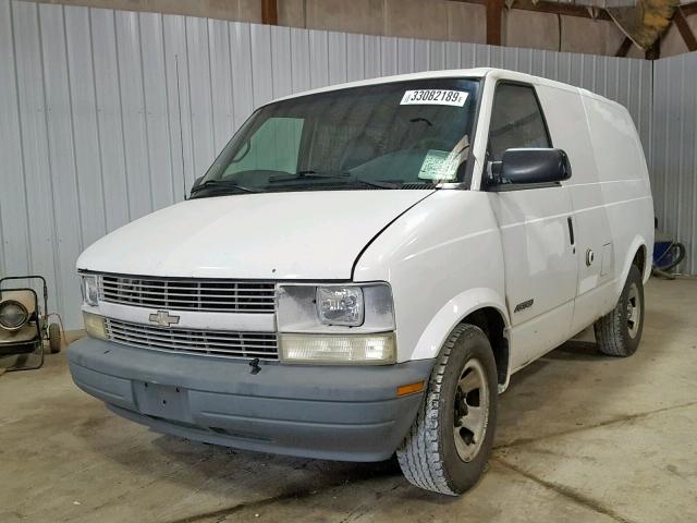 1GCDM19X32B135086 - 2002 CHEVROLET ASTRO WHITE photo 2