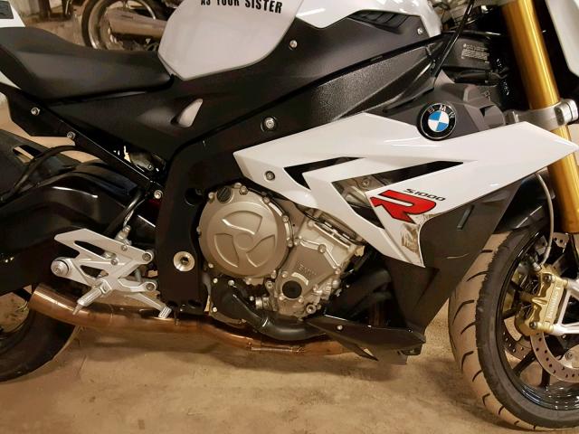 WB10D1207GZ696852 - 2016 BMW S 1000 R WHITE photo 7