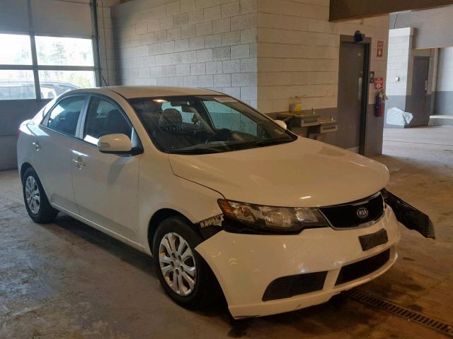 KNAFU4A27A5816940 - 2010 KIA FORTE EX WHITE photo 1